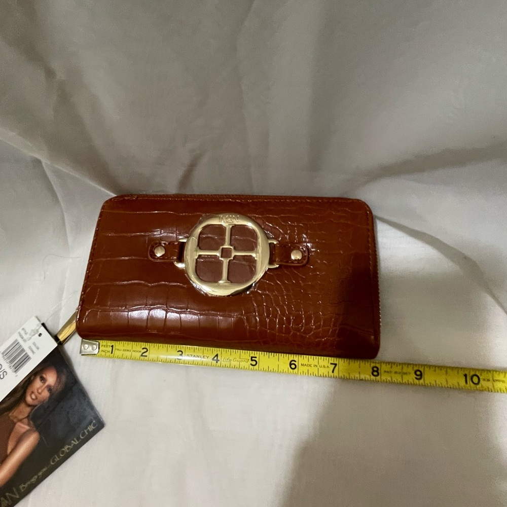 IMAN Global Chic Croco-Embossed Zip Around Wallet NWT Cognac